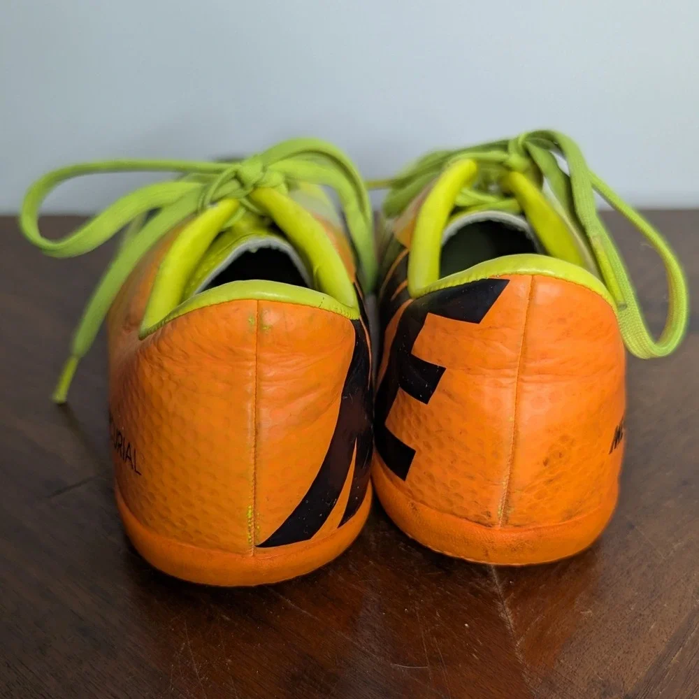 Nike Boy's‎ 2 Yellow Orange Ombre Lace up Athletic Running Shoes - Picture 3 of 7